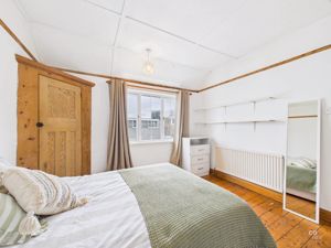 bedroom- click for photo gallery